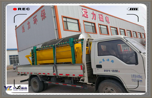 濕式磁選機(jī)，福建濕式高強(qiáng)磁磁選機(jī)_釩鈦鐵礦福建濕式高強(qiáng)磁磁選機(jī)型號(hào)參數(shù)及磁場強(qiáng)度 