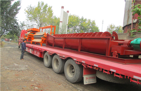 濕式磁選機(jī)，石英砂濕式磁選機(jī)多少錢一臺_釩鈦鐵礦石英砂濕式磁選機(jī)多少錢一臺型號參數(shù)及磁場強(qiáng)度