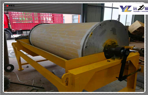 小型干粉磁選機，小型干粉磁選機環(huán)保生產(chǎn)發(fā)展速度快_輥式小型干粉磁選機環(huán)保生產(chǎn)發(fā)展速度快_磁塊如何排列